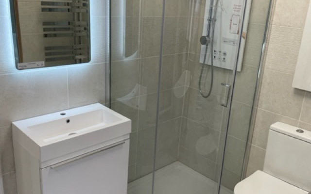 Stylish Quadrant Shower Enclosure for Modern Bathrooms